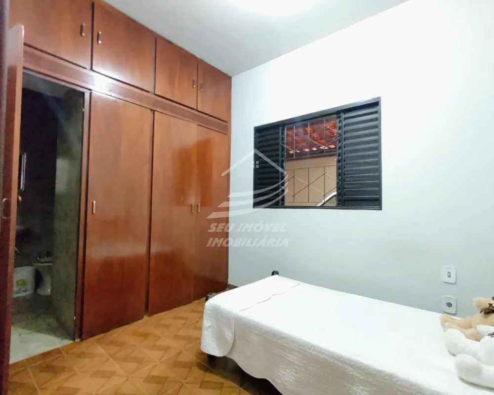 Casa, 4 quartos, 227 m² - Foto 3