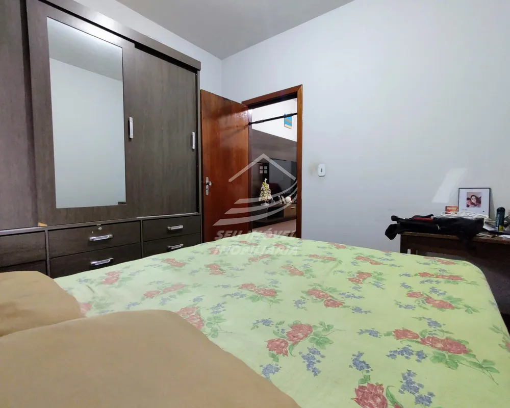 Casa, 4 quartos, 227 m² - Foto 2