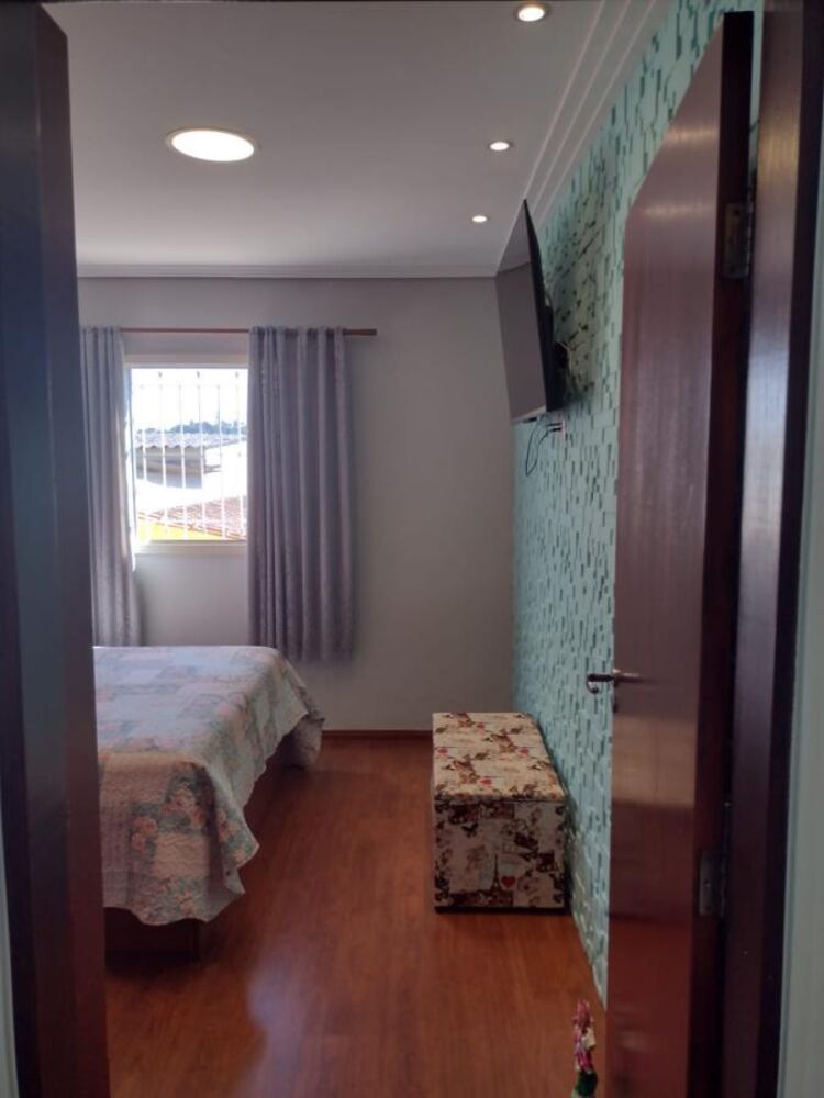 Casa à venda com 2 quartos, 250m² - Foto 3