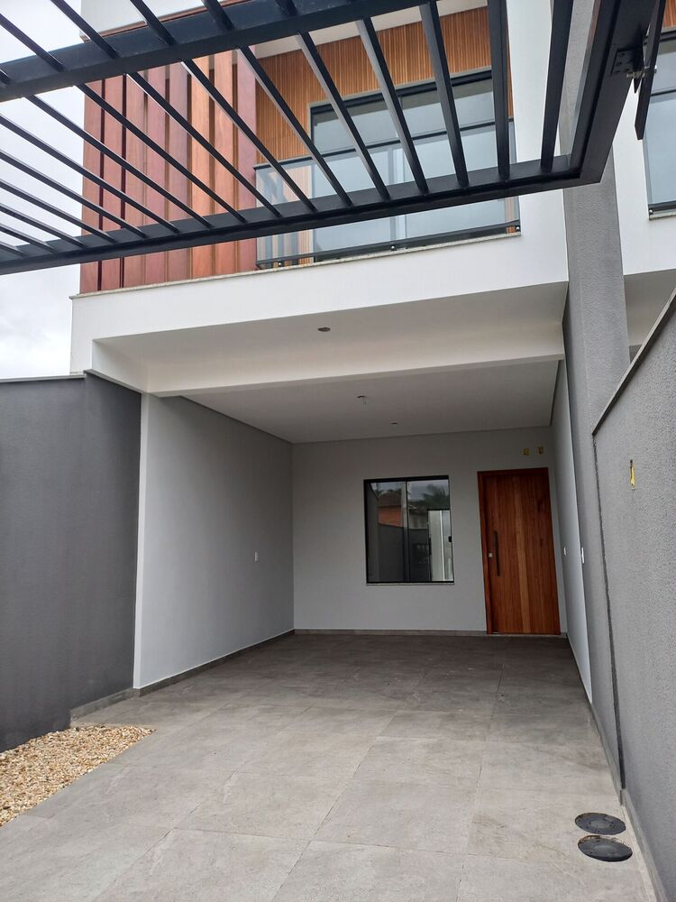 Sobrado à venda com 3 quartos, 114m² - Foto 1
