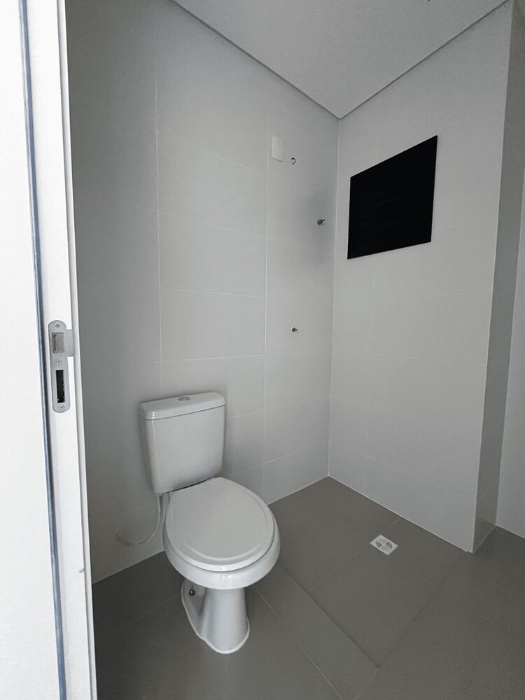 Apartamento à venda com 2 quartos, 67m² - Foto 14