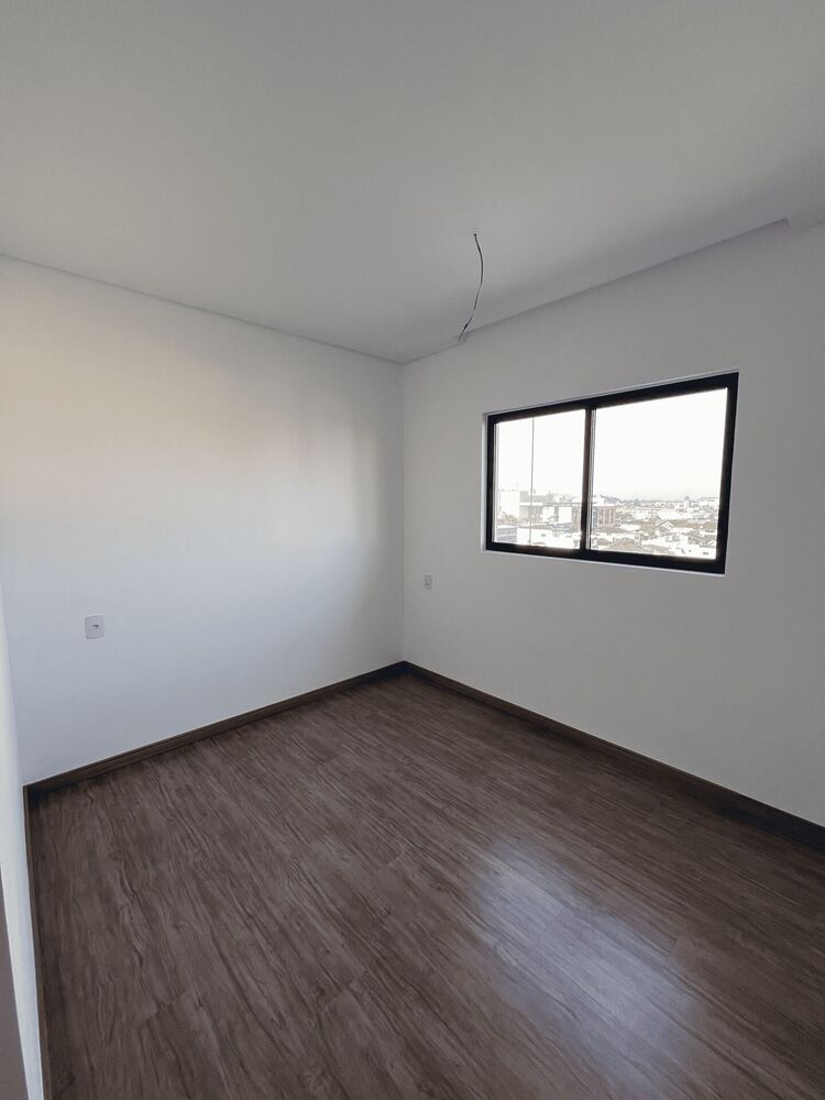 Apartamento à venda com 2 quartos, 67m² - Foto 15