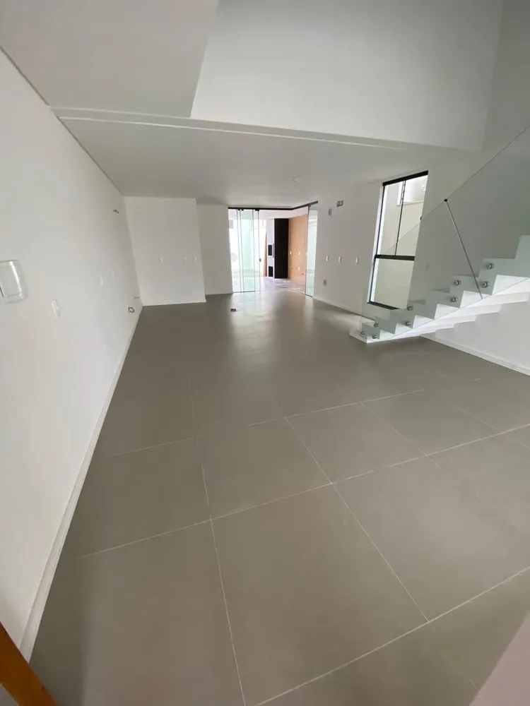 Sobrado, 3 quartos, 217 m² - Foto 4