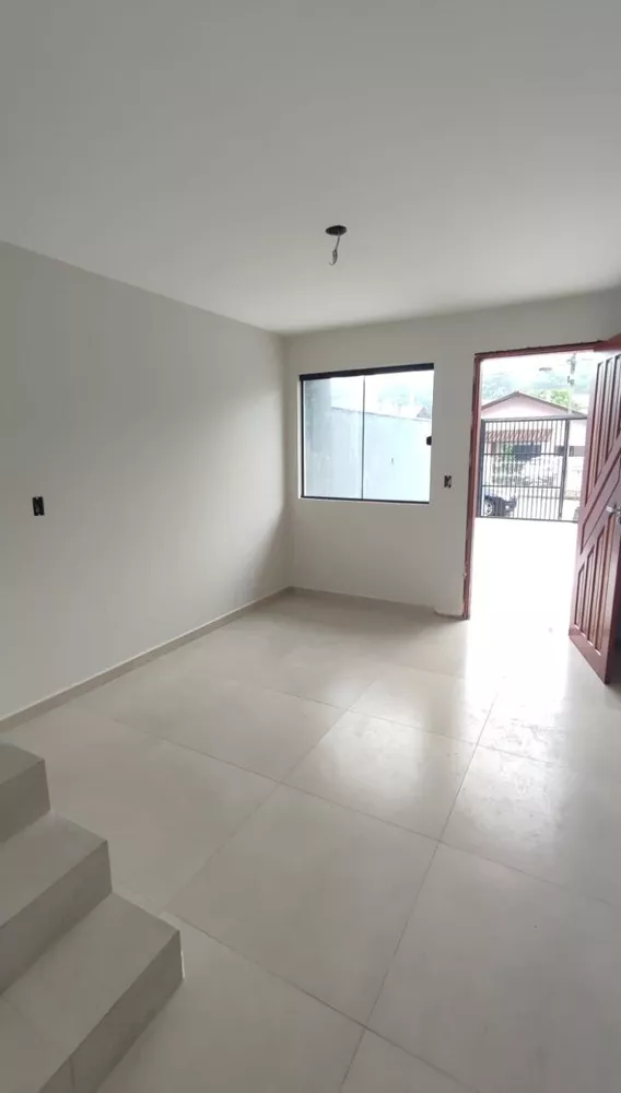 Sobrado à venda com 2 quartos, 65m² - Foto 4