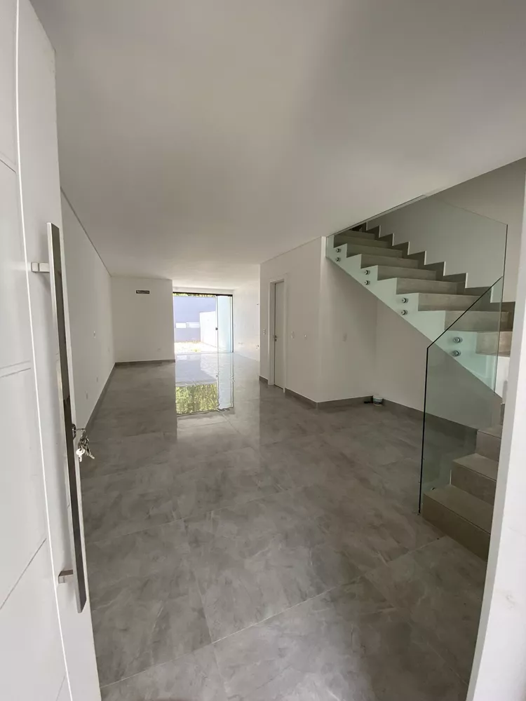 Sobrado à venda com 3 quartos, 140m² - Foto 4