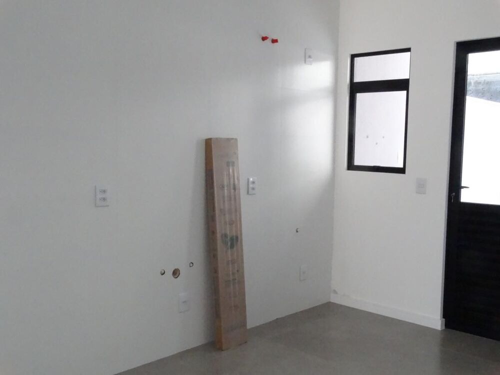Sobrado à venda com 3 quartos, 100m² - Foto 1