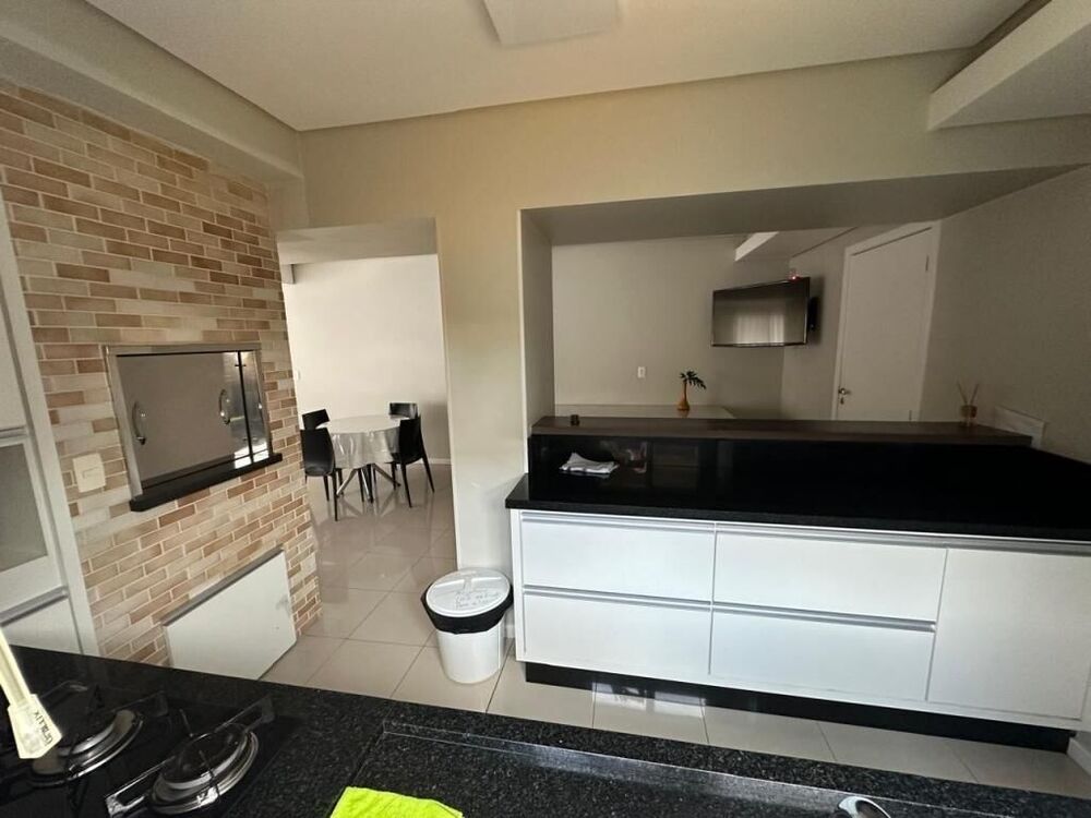 Apartamento à venda com 3 quartos, 90m² - Foto 2
