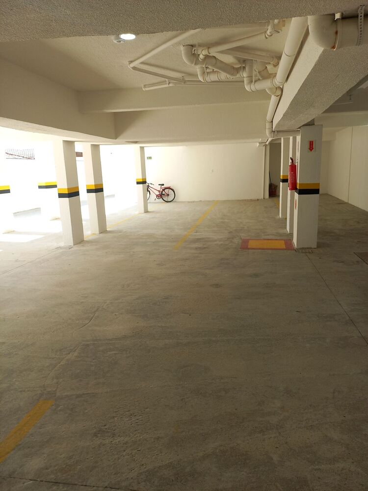 Apartamento à venda com 3 quartos, 80m² - Foto 2