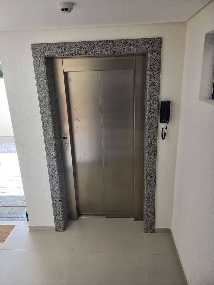 Apartamento à venda com 3 quartos, 80m² - Foto 3