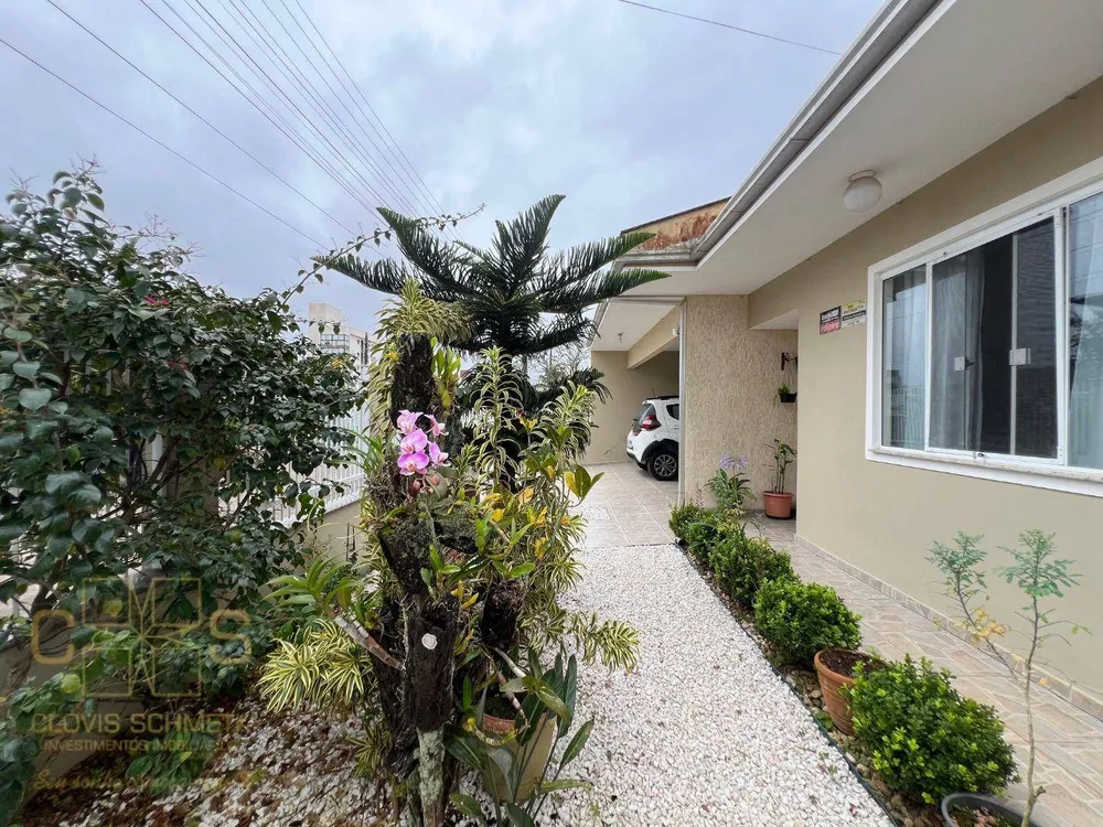Sobrado, 4 quartos, 185 m² - Foto 1
