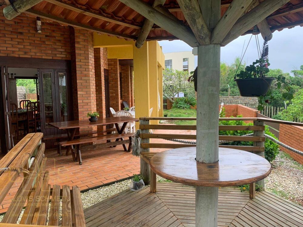 Casa à venda com 2 quartos, 214m² - Foto 3