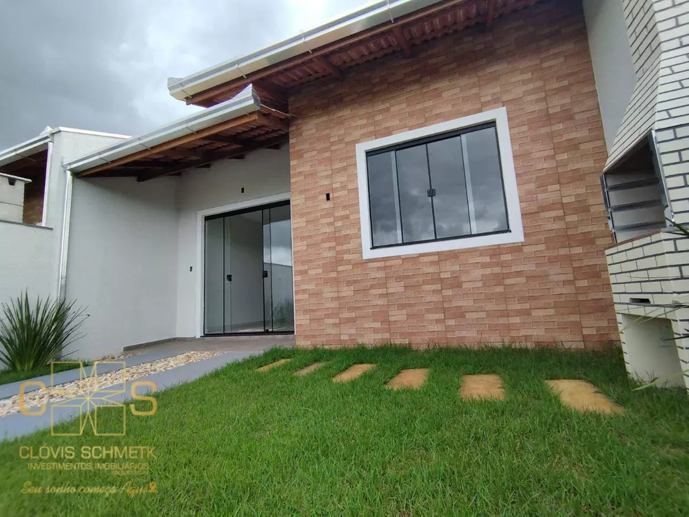 Casa à venda com 2 quartos, 55m² - Foto 4