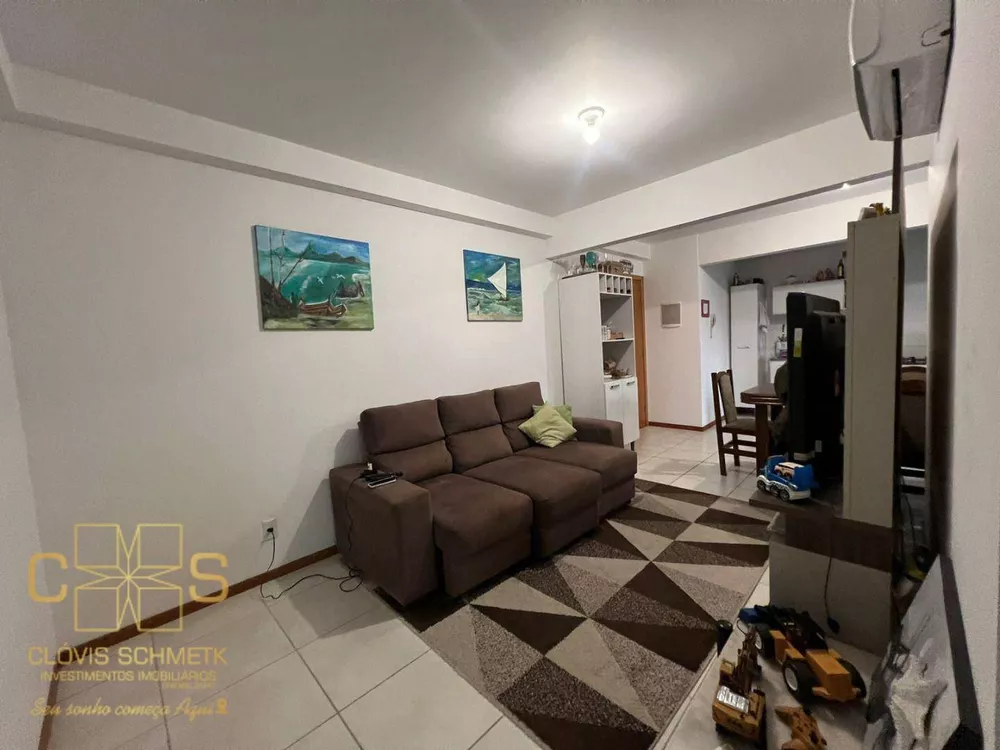 Apartamento à venda com 2 quartos, 56m² - Foto 2