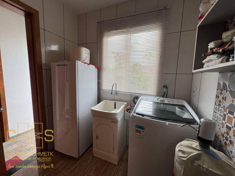 Casa à venda com 3 quartos, 105m² - Foto 4