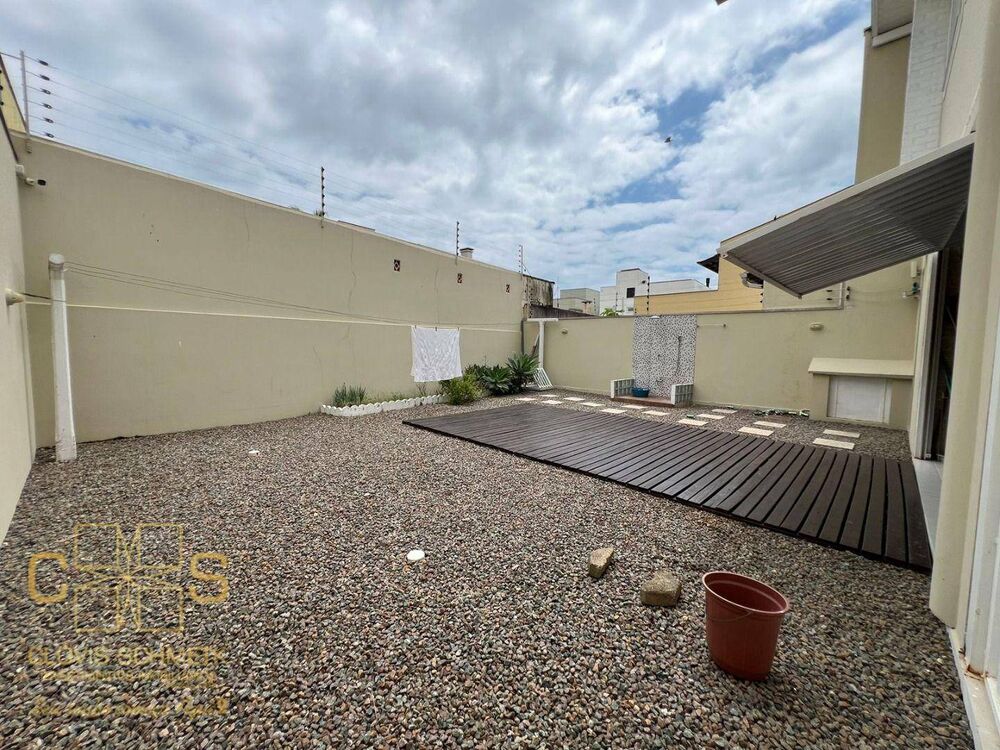 Sobrado, 4 quartos, 246 m² - Foto 2