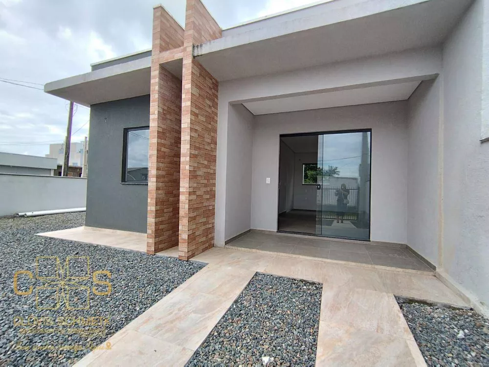 Casa à venda com 2 quartos, 55m² - Foto 1