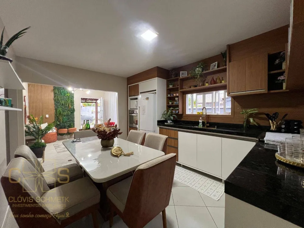 Casa, 4 quartos, 158 m² - Foto 2