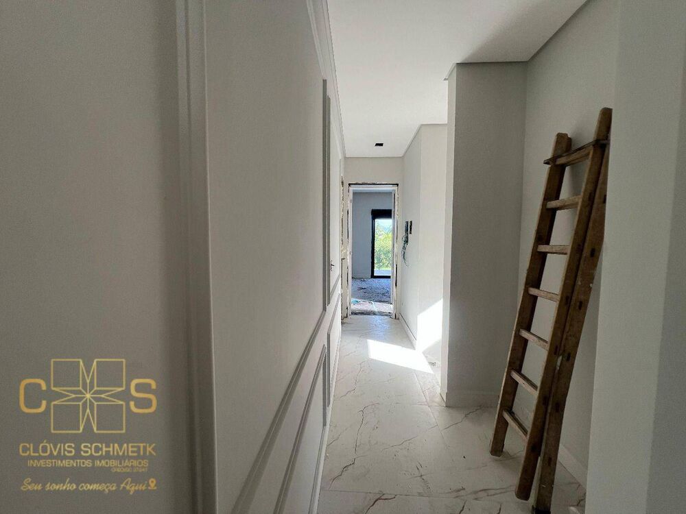 Sobrado, 4 quartos, 234 m² - Foto 1