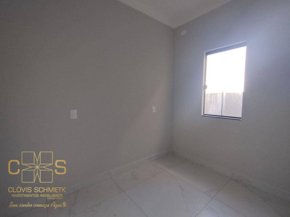Casa à venda com 3 quartos, 86m² - Foto 4