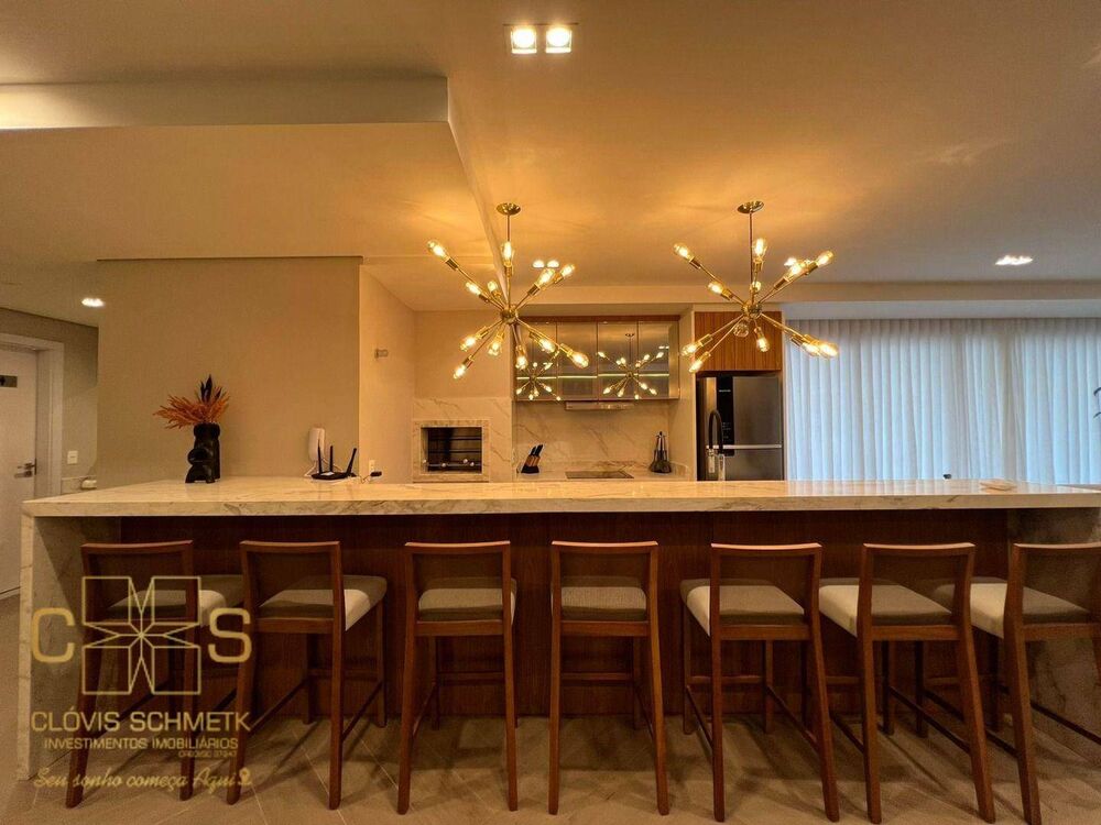Apartamento, 3 quartos, 145 m² - Foto 1