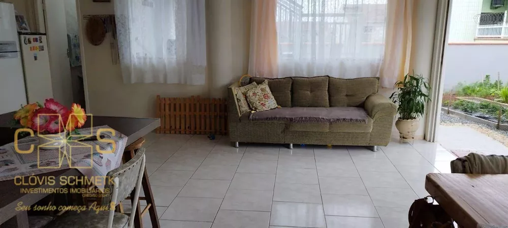 Sobrado à venda com 5 quartos, 200m² - Foto 4