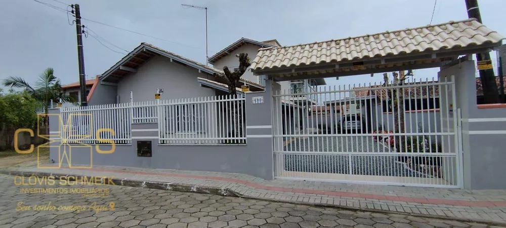 Sobrado à venda com 5 quartos, 200m² - Foto 3