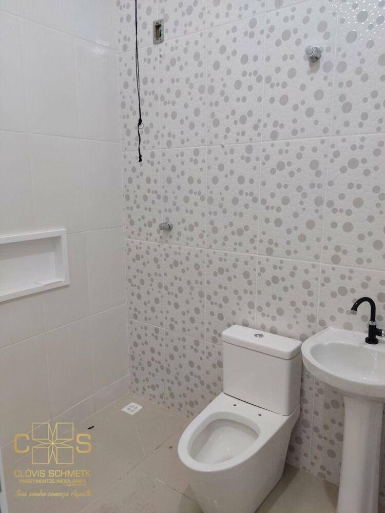 Casa à venda com 2 quartos, 99m² - Foto 4