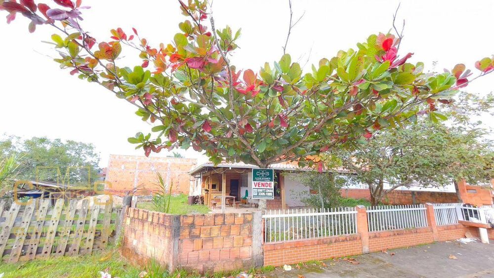 Casa à venda com 4 quartos, 110m² - Foto 1