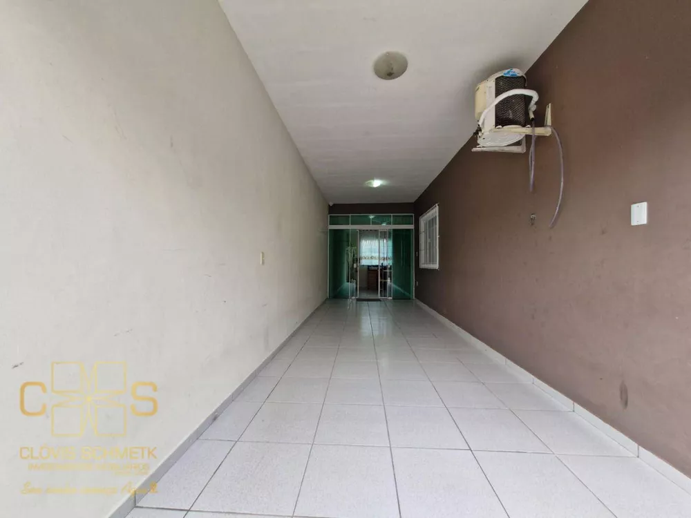 Casa à venda com 2 quartos, 100m² - Foto 4