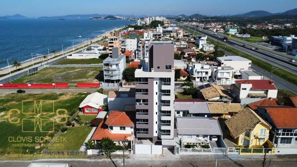 Apartamento, 3 quartos, 130 m² - Foto 1