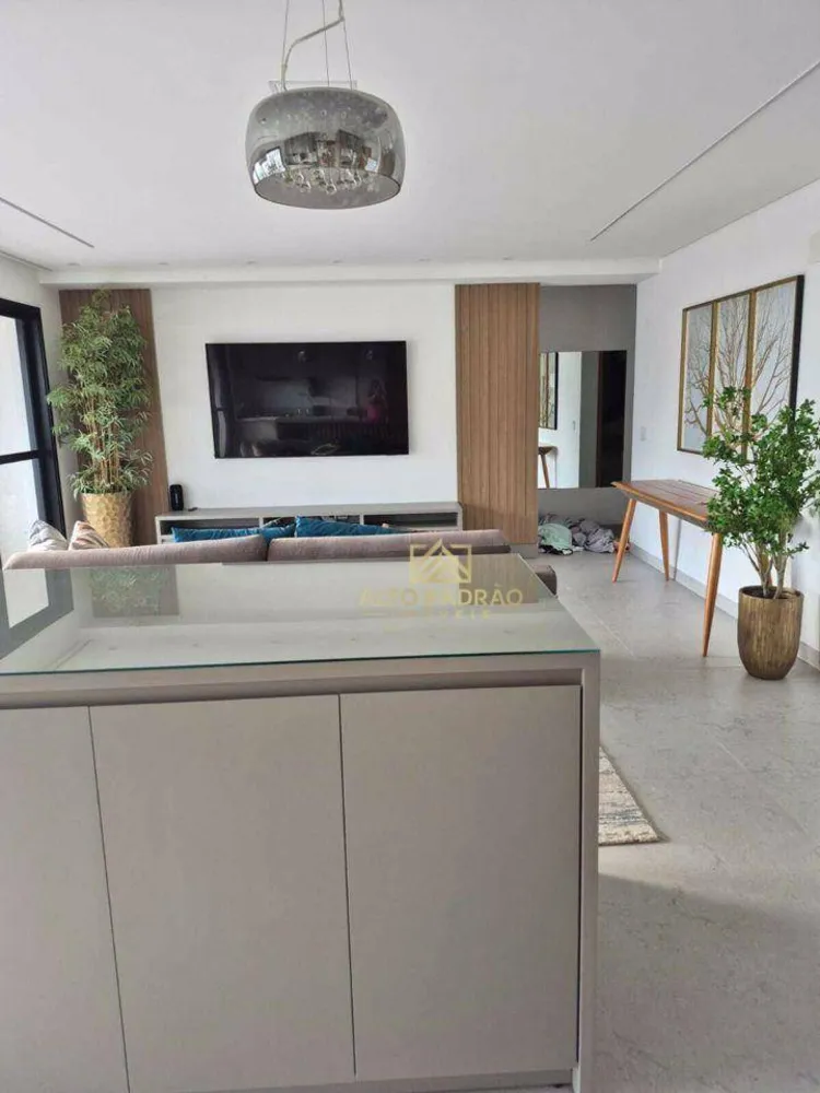 Apartamento, 3 quartos, 141 m² - Foto 2