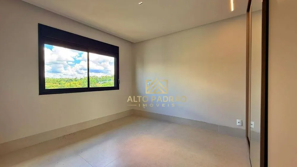 Casa, 3 quartos, 251 m² - Foto 4