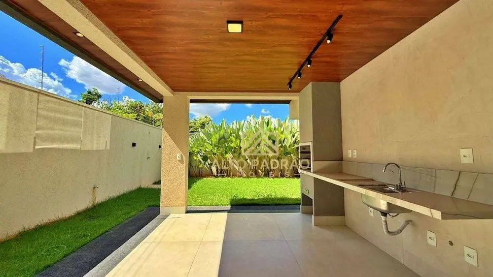 Sobrado, 3 quartos, 217 m² - Foto 2