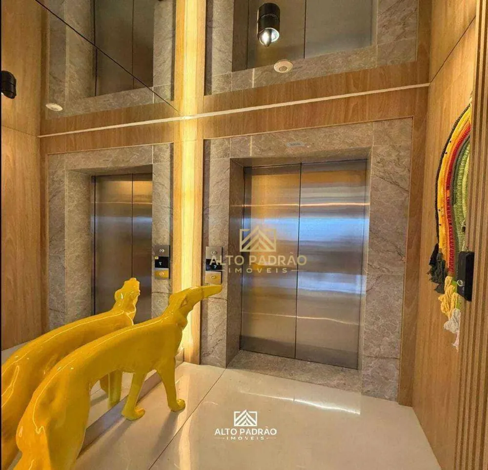 Apartamento, 3 quartos, 244 m² - Foto 1