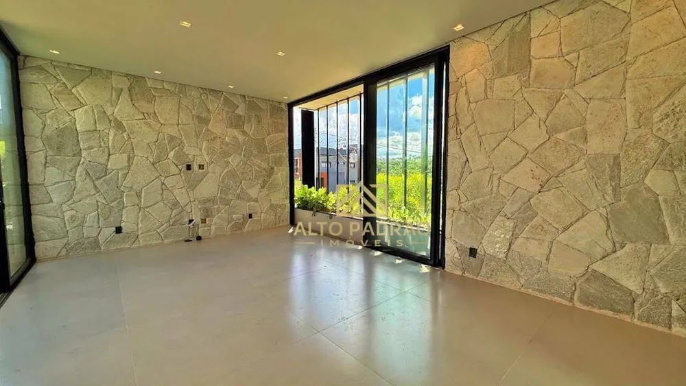 Casa, 4 quartos, 241 m² - Foto 2