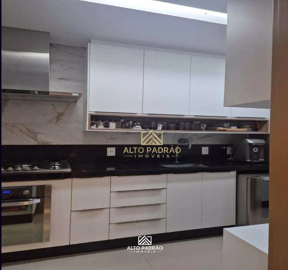 Apartamento, 3 quartos, 137 m² - Foto 2