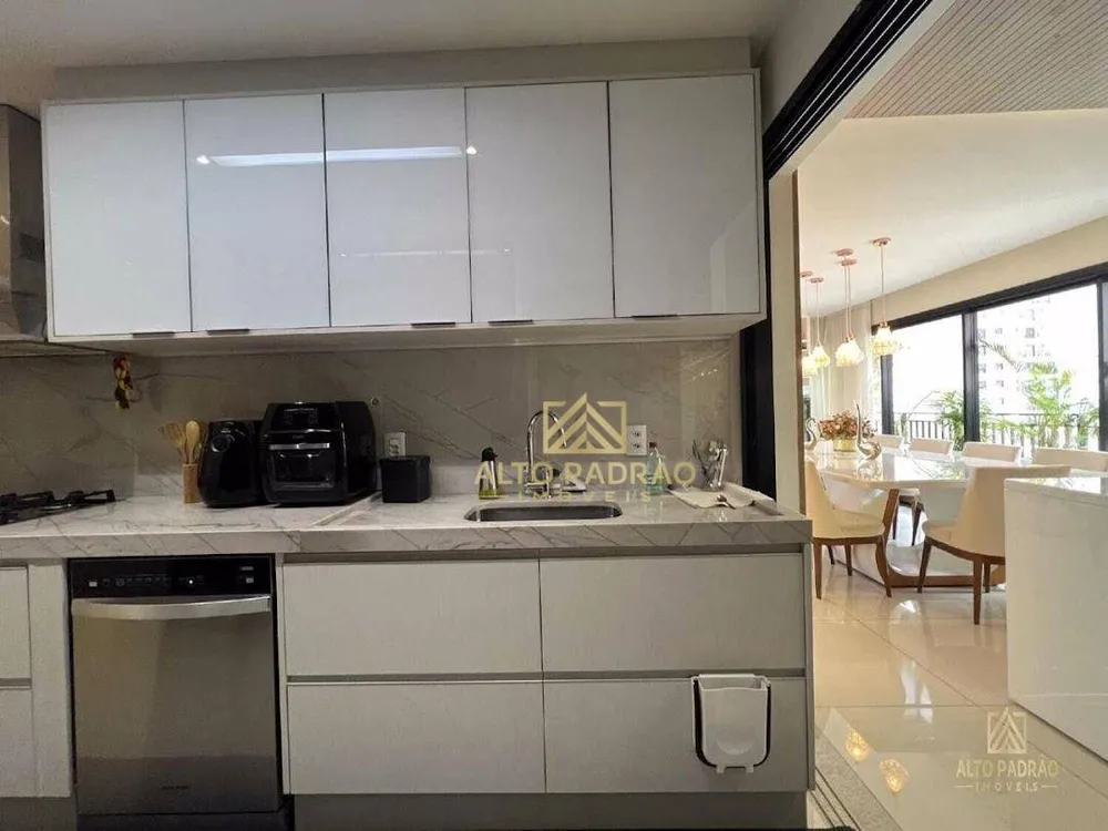 Apartamento, 4 quartos, 224 m² - Foto 4