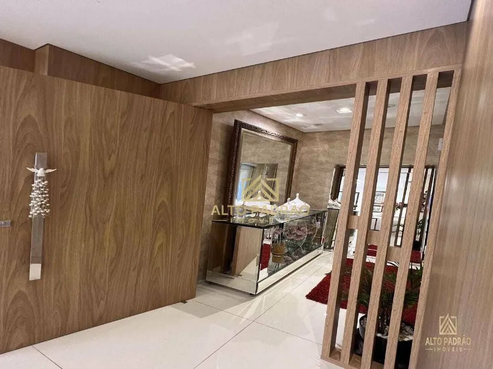 Apartamento, 4 quartos, 224 m² - Foto 2
