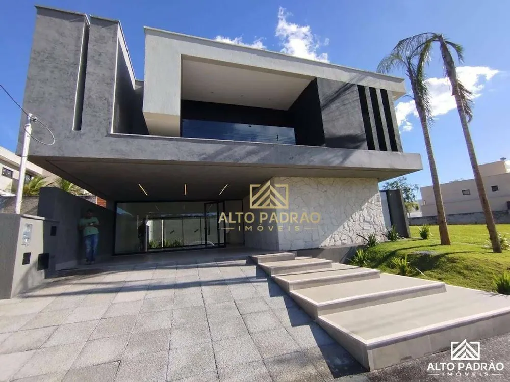 Sobrado, 4 quartos, 261 m² - Foto 1