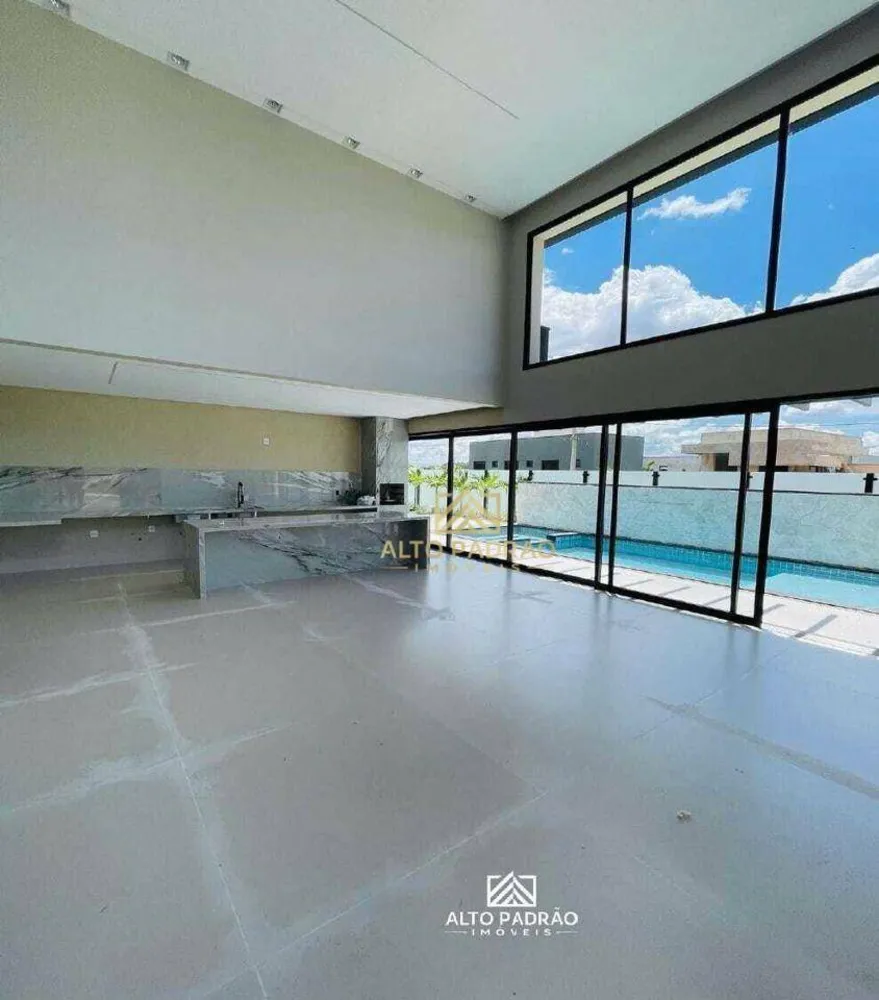Casa, 4 quartos, 214 m² - Foto 1
