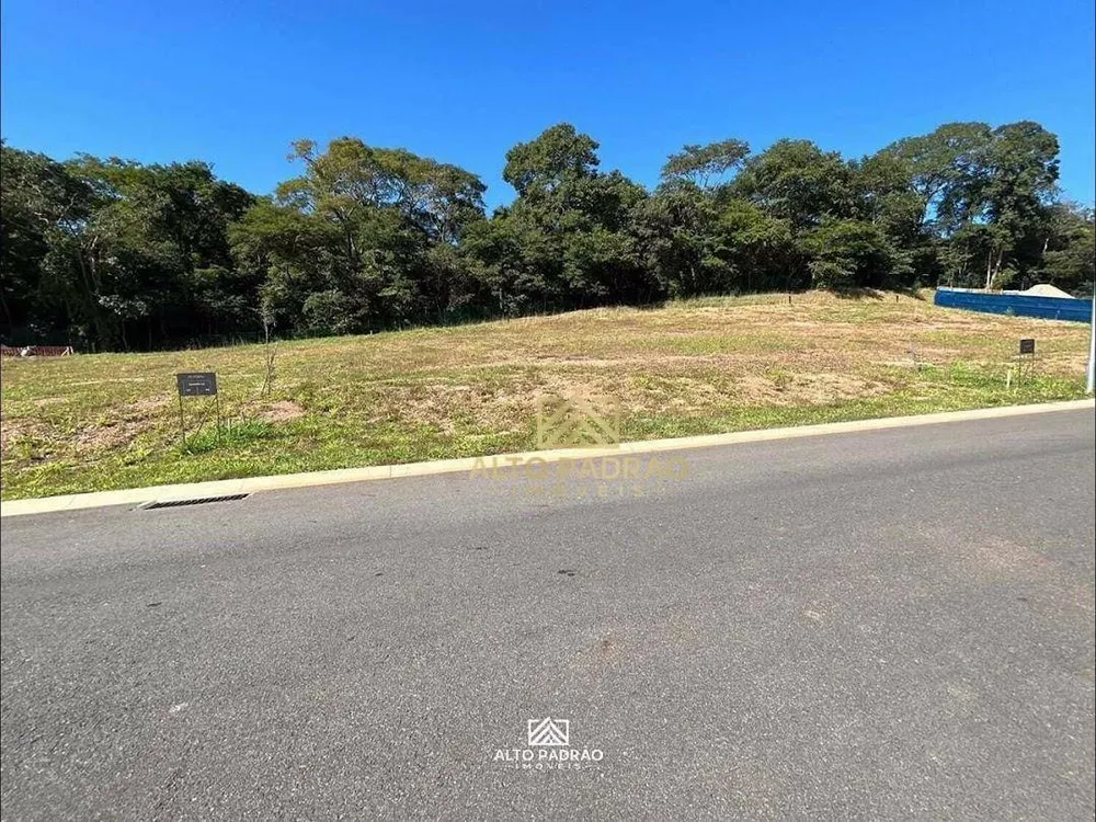 Loteamento e Condomínio, 726 m² - Foto 1