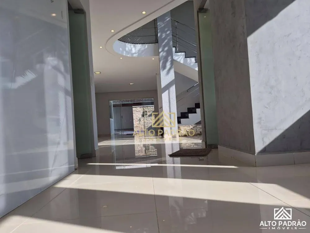 Casa, 3 quartos, 251 m² - Foto 3