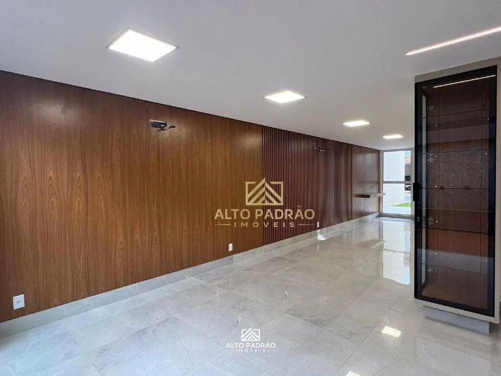 Casa, 4 quartos, 191 m² - Foto 1