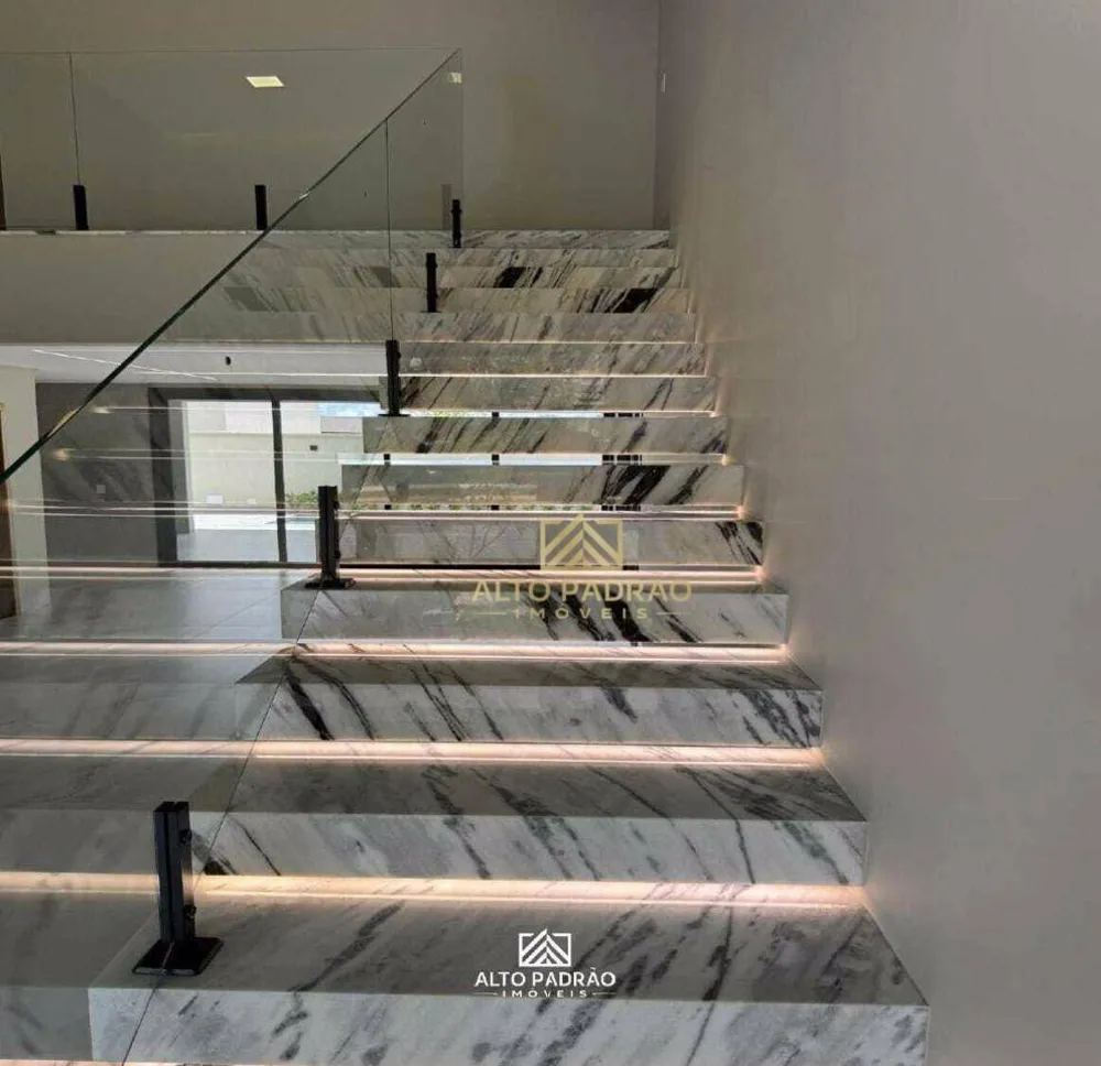 Casa, 4 quartos, 274 m² - Foto 2