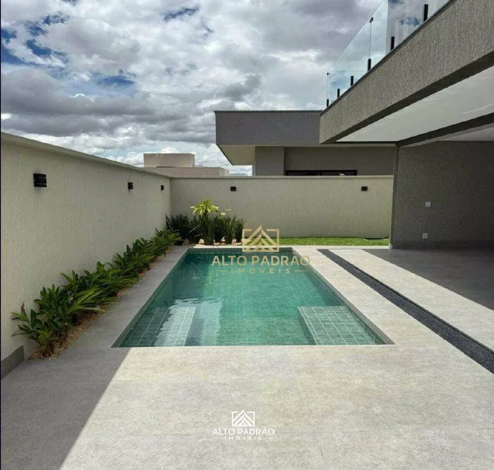 Casa, 4 quartos, 274 m² - Foto 1
