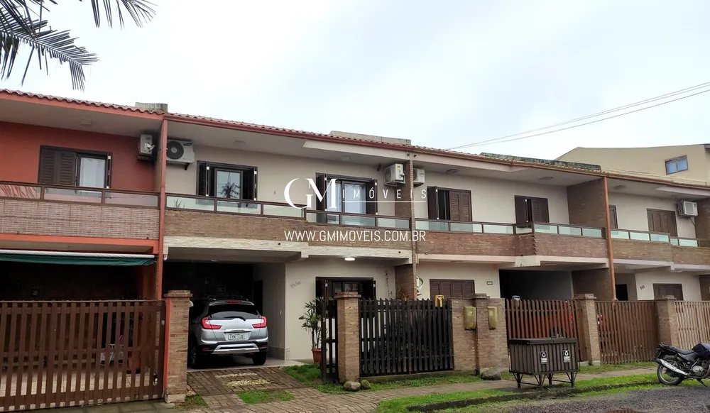 Casa, 3 quartos, 131 m² - Foto 1