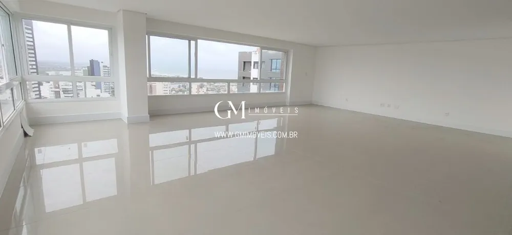 Apartamento, 4 quartos, 216 m² - Foto 2
