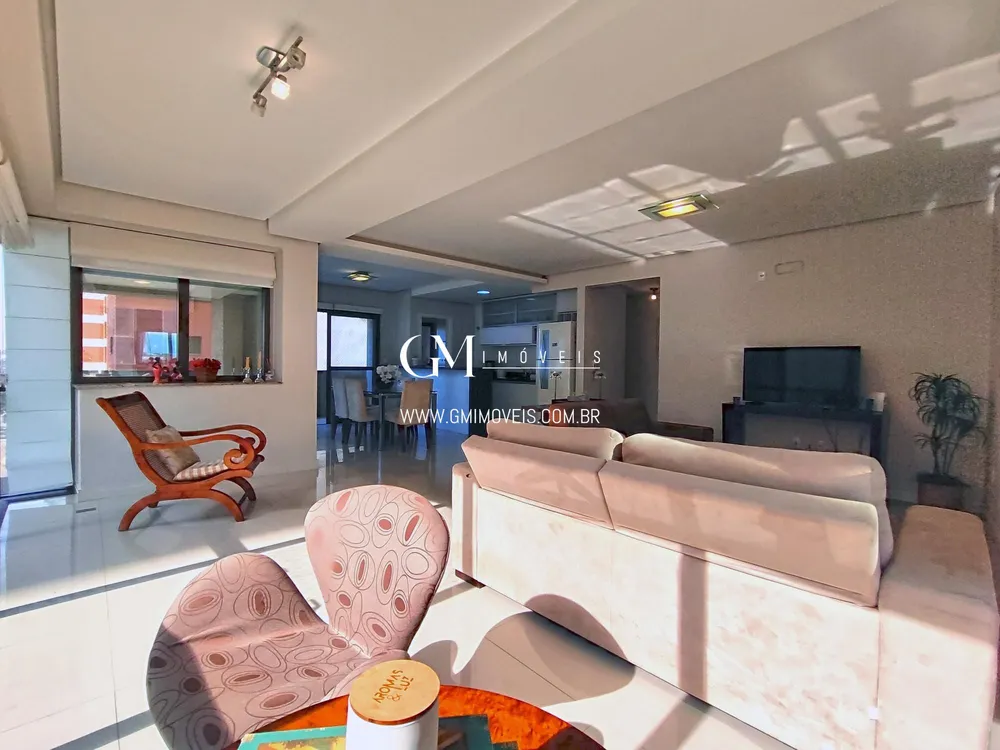 Apartamento, 3 quartos, 140 m² - Foto 1