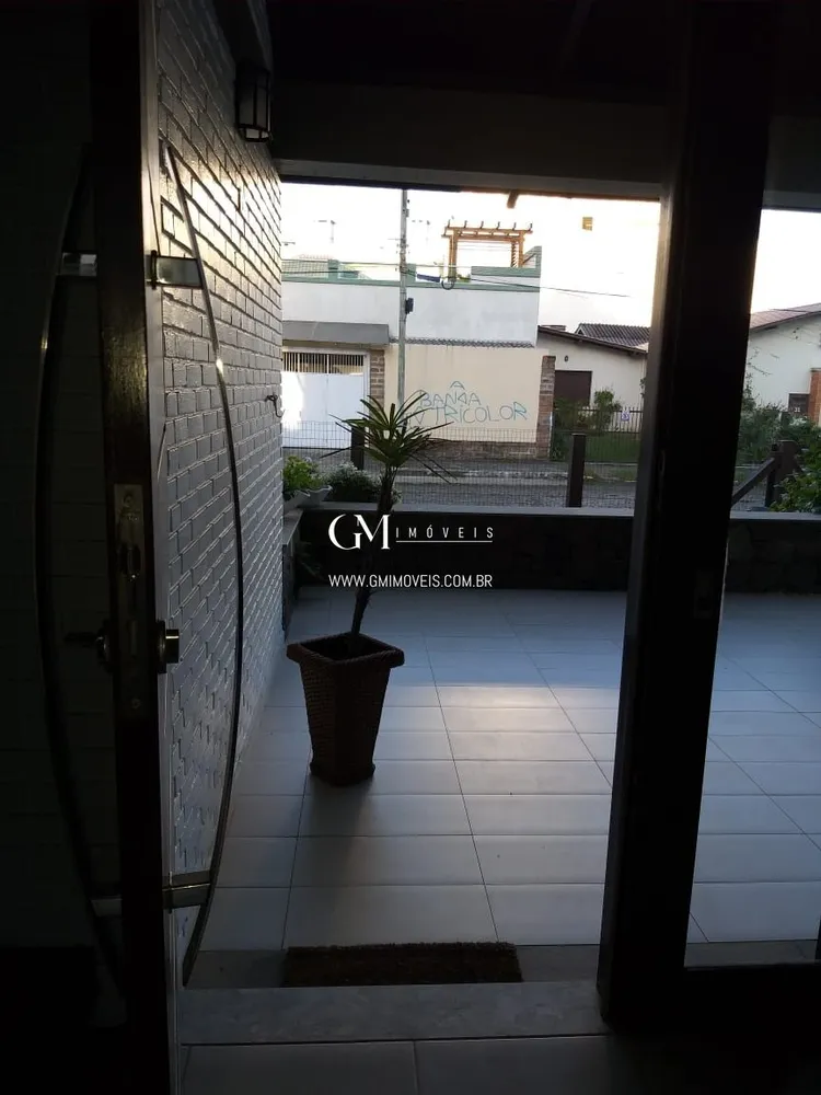 Casa, 5 quartos, 252 m² - Foto 1