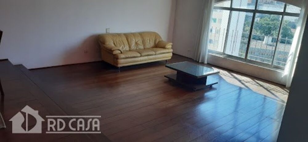 Apartamento à venda com 3 quartos, 211m² - Foto 1